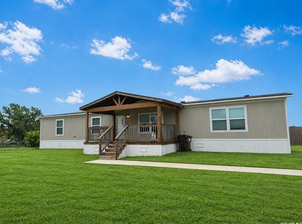 12606 Toro Dr, Atascosa, TX 78002