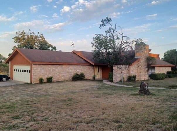 251 Burney Lane, Kerrville, TX 78028