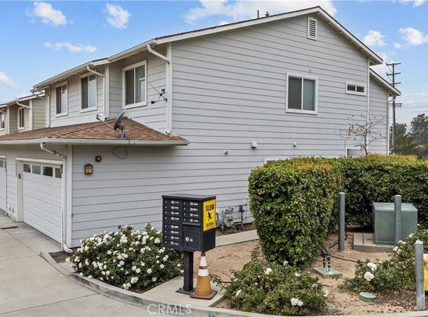 14552 Foothill, Sylmar, CA 91342