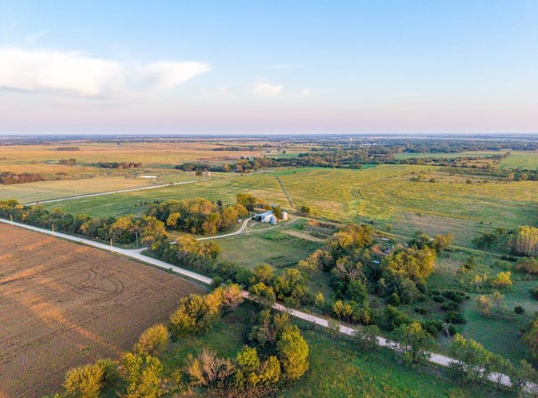 581 Road 260, Americus, KS 66835