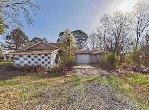 7152 STATE HWY O, Udall, MO 65766