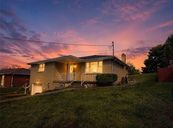 16 Jackson Dr, Monessen, PA 15062
