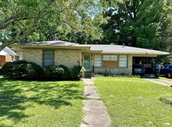 1512 W 23rd Avenue, Pine Bluff, AR 71603