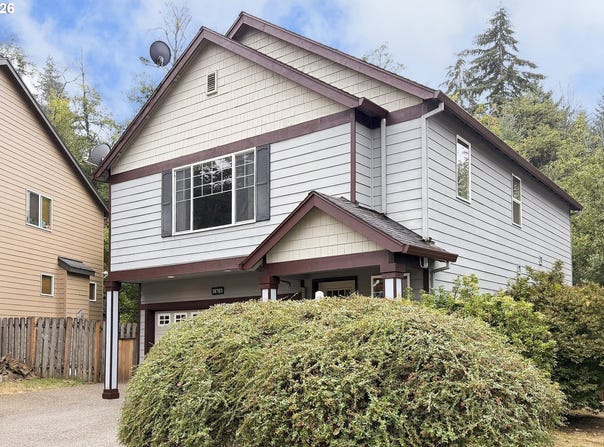 38783 REDWOOD St, Sandy, OR 97055