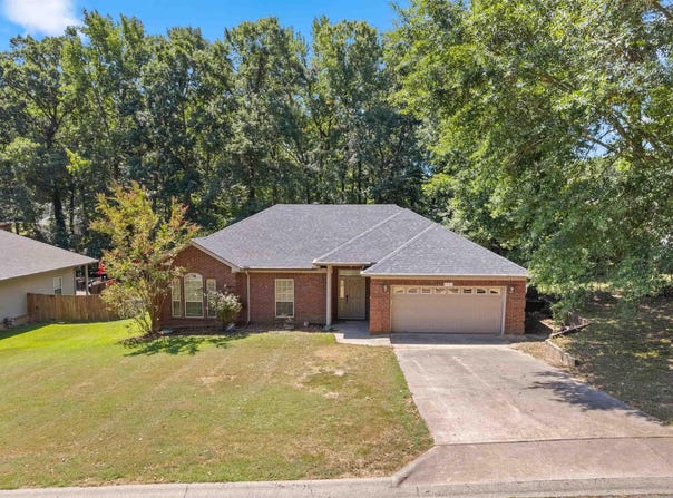 3013 Greenbrier Drive, Benton, AR 72015
