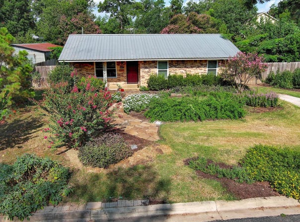 1108 Haysel St, Bastrop, TX 78602
