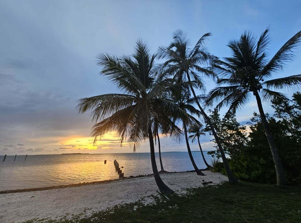 54 Sunset Road, Key Largo, FL 33037