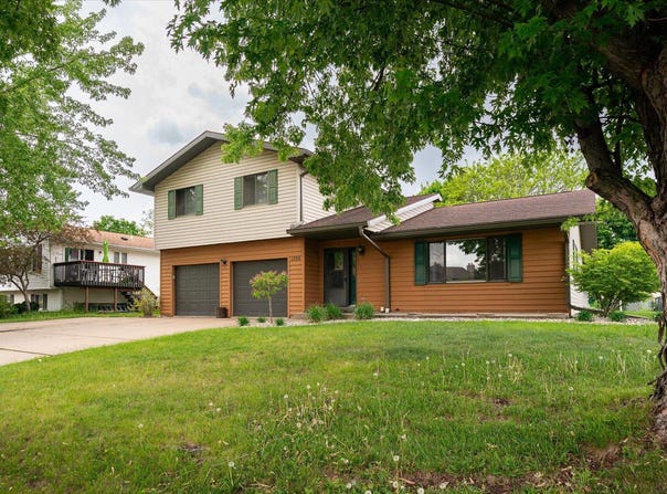 1206 Willow St, La Crescent, MN 55947