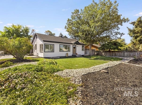 1898 Sigrid Ave, Twin Falls, ID 83301
