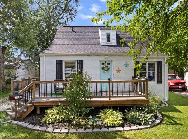 2610 7th Street, Cuyahoga Falls, OH 44221