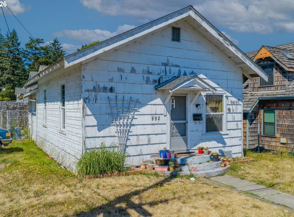 892 COLORADO Ave, NorthBend, OR 97459
