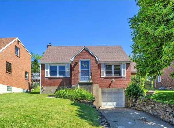 1117 Broughton Rd, South Park, PA 15236