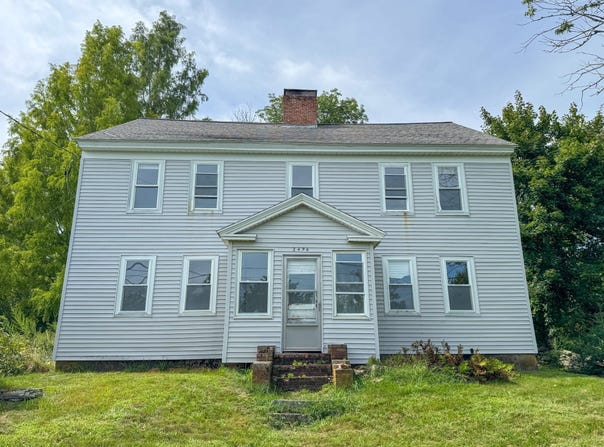 2496 Pleasant St, Dighton, MA 02715