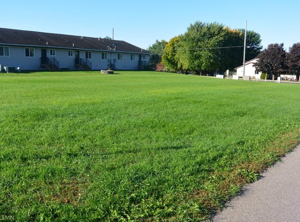 804 First Street E, Glencoe, MN 55336