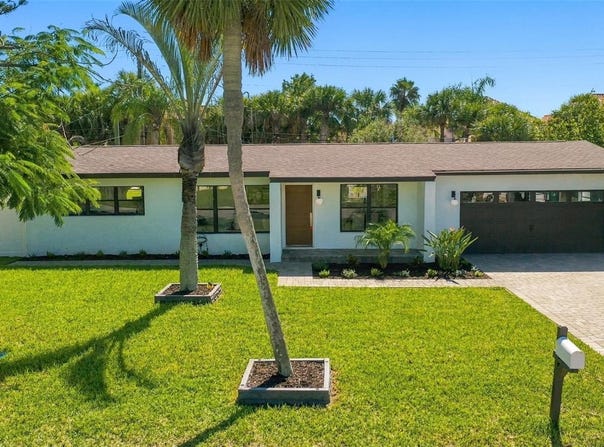 356 W EXETER Street, SATELLITE BEACH, FL 32937