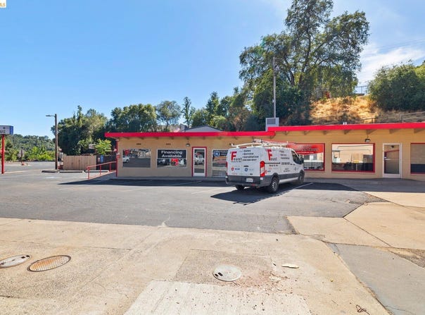 358 W Stockton, Sonora, CA 95370