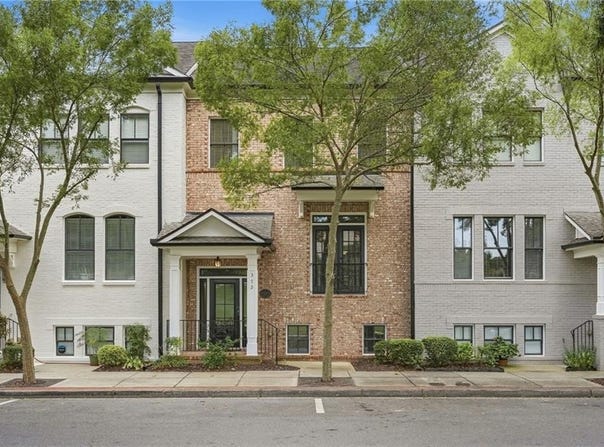 372 Suwanee Avenue, Suwanee, GA 30024