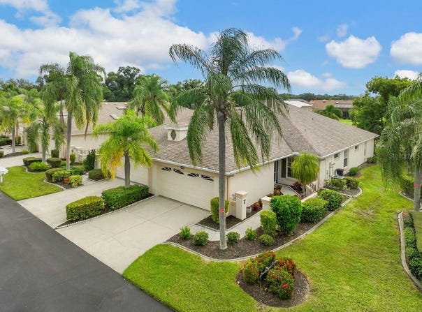4238 CADDIE Drive E, BRADENTON, FL 34203