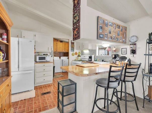 1212 H. Street, Ramona, CA 92065