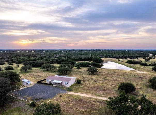 Rocksprings, TX 78880
