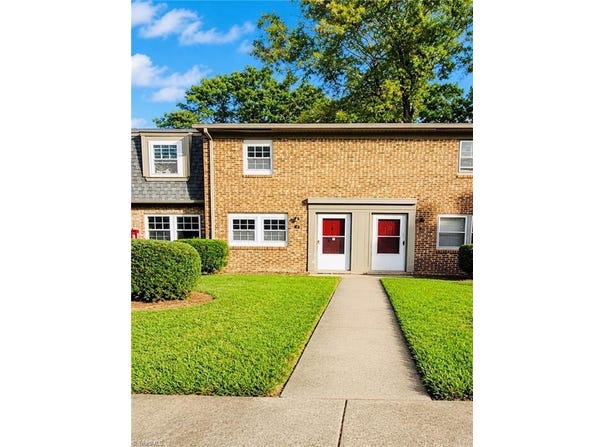 1929 Vantage Point Place, Greensboro, NC 27407