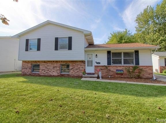 565 N Roessler Street, Monroe, MI 48162