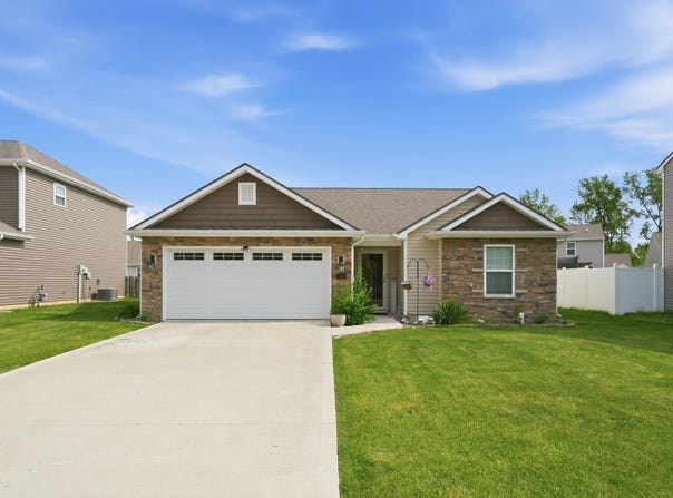 1582 Cuprum Pass, Fort Wayne, IN 46845-0131