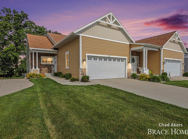 237 Hazelnut Drive, Coopersville, MI 49404