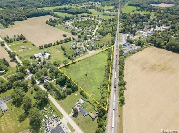 10467 Willis Road, Augusta Twp, MI 48191