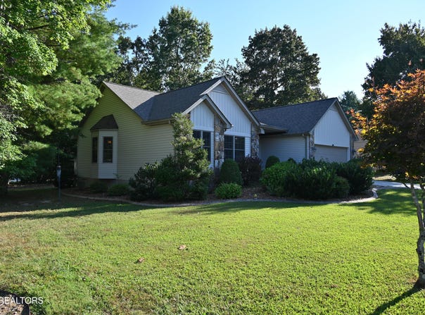 124 Windsor Rd, Crossville, TN 38558