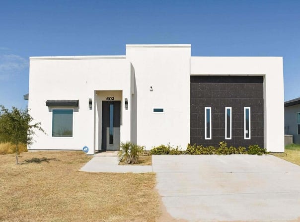 602 Bluebeard Ct., Laredo, TX 78046