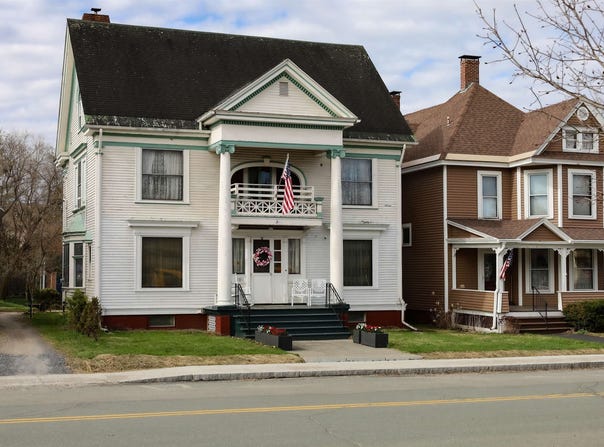 51 Maple Street, Lyndon, VT 05851