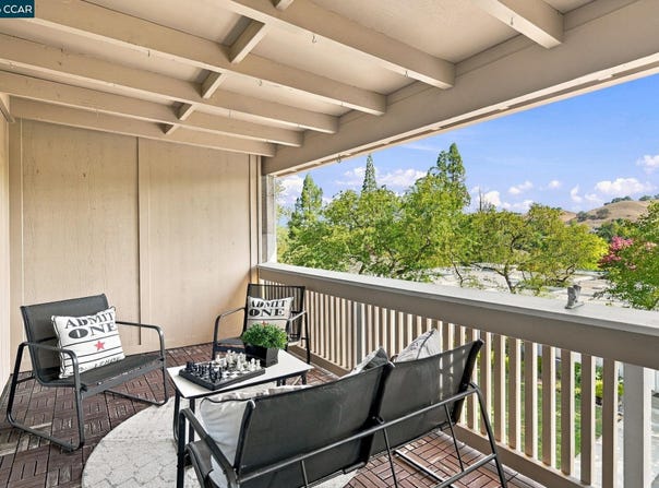 1132 Running Springs Rd, Walnut Creek, CA 94595