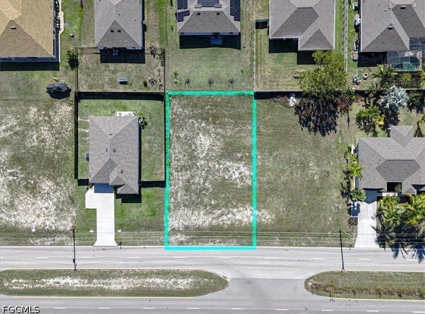 2002 Kismet Parkway W, Cape Coral, FL 33993