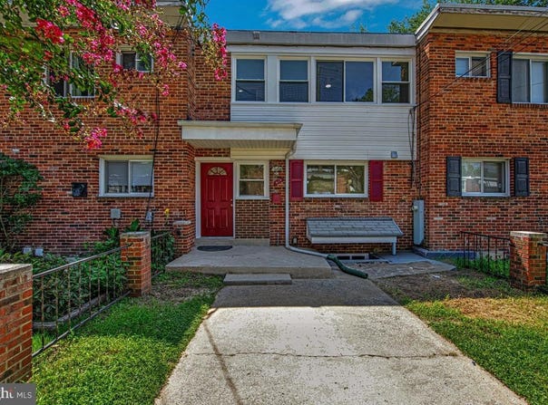 915 E MEADOWS Court, OXON HILL, MD 20745