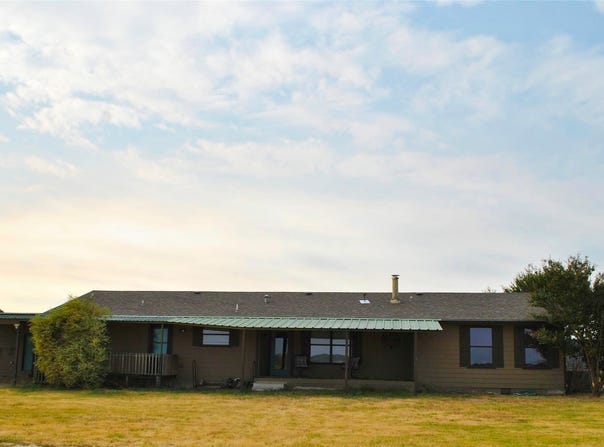 601 Highway 588, Comanche, TX 76442