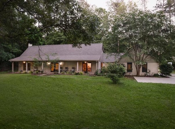 55 Wisteria Ln, LAUREL, MS 39443