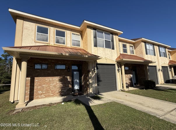 314 Capri Place, Ocean Springs, MS 39564