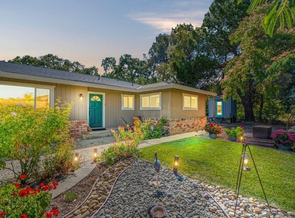 9465 Watsonville RD, Gilroy, CA 95020