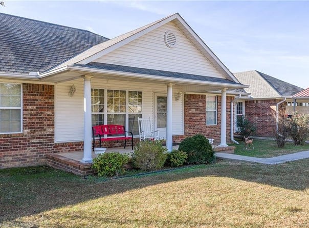 500 E Hamon AVE, Pocola, OK 74902
