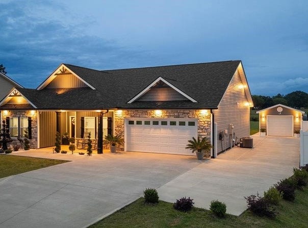 223 RC Thompson Road, Chesnee, SC 29323