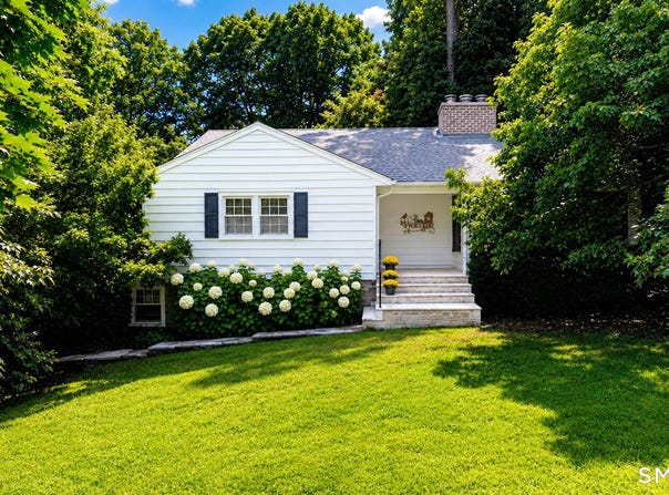 10 Blackberry Lane, Norwalk, CT 06850