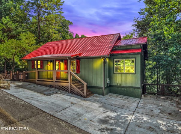 236 Tolliver Tr, Townsend, TN 37882