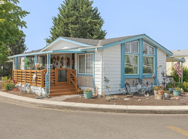 1199 N TERRY St, Eugene, OR 97402