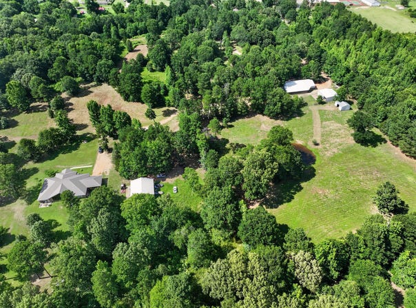 400,401 Third Street, Queen City, TX 75572