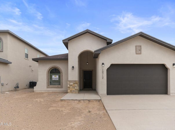 6017 Spring Ridge Drive, Santa Teresa, NM 88008
