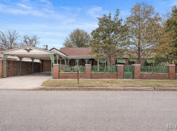 110 E Main Street, Hayti, MO 63851