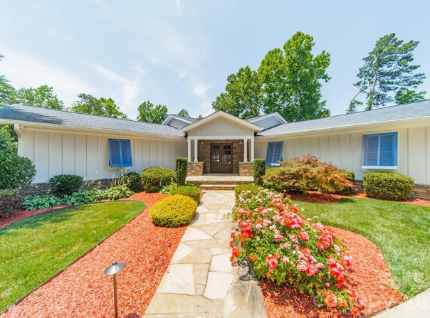19533 Bustle Road, Cornelius, NC 28031