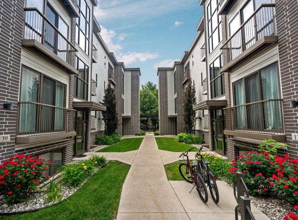 139 E Eighth Street, Traverse City, MI 49684
