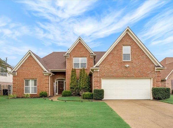 1527 FAR Dr, Cordova, TN 38016